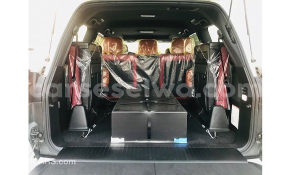 Acheter Import Voiture Lexus LX Blanc à Import - Dubai, East Mahé Acheter Import Voiture Lexus LX Blanc à Import - Dubai, East Mahé