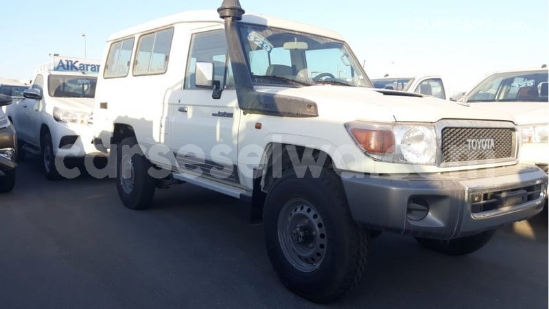 Big with watermark toyota land cruiser east mahe import dubai 6342