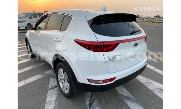 Acheter Import Voiture Kia Sportage Blanc à Import - Dubai, East Mahé Acheter Import Voiture Kia Sportage Blanc à Import - Dubai, East Mahé