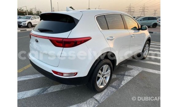 Acheter Import Voiture Kia Sportage Blanc à Import - Dubai, East Mahé Acheter Import Voiture Kia Sportage Blanc à Import - Dubai, East Mahé