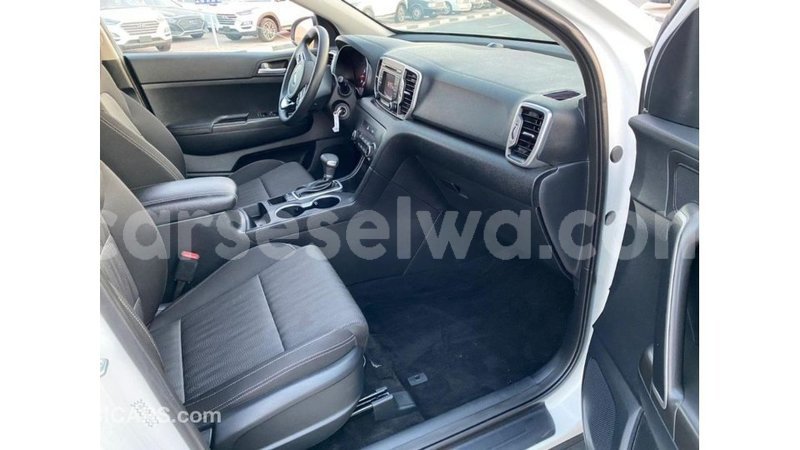 Big with watermark kia sportage east mahe import dubai 6352