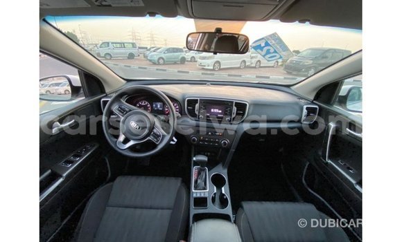 Acheter Import Voiture Kia Sportage Blanc à Import - Dubai, East Mahé Acheter Import Voiture Kia Sportage Blanc à Import - Dubai, East Mahé