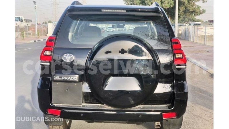 Big with watermark toyota prado east mahe import dubai 6360