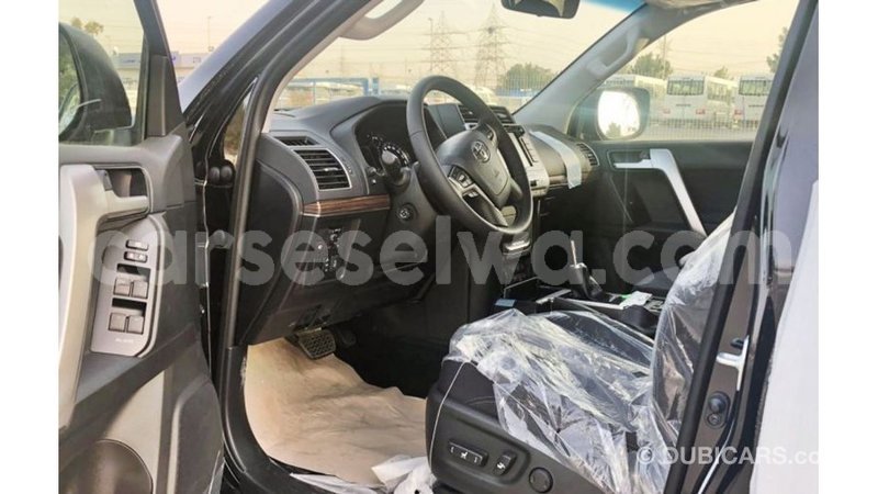 Big with watermark toyota prado east mahe import dubai 6360