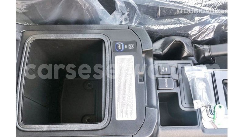 Big with watermark toyota prado east mahe import dubai 6360