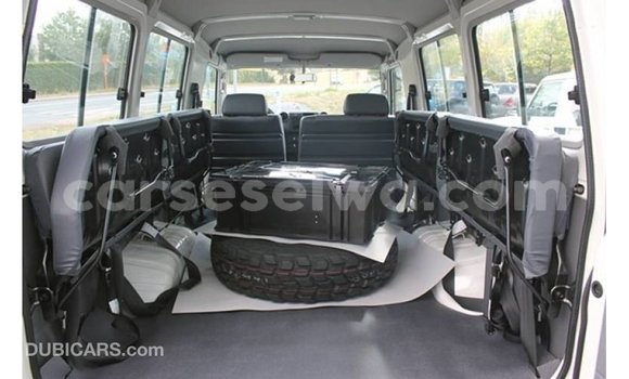 Buy Import Toyota Land Cruiser White Car in Import - Dubai in East Mahé Buy Import Toyota Land Cruiser White Car in Import - Dubai in East Mahé