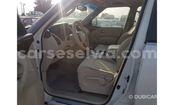 Acheter Import Voiture Nissan Patrol Blanc à Import - Dubai, East Mahé Acheter Import Voiture Nissan Patrol Blanc à Import - Dubai, East Mahé