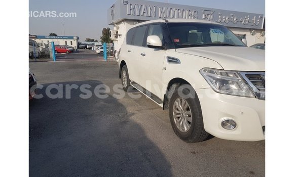 Acheter Import Voiture Nissan Patrol Blanc à Import - Dubai, East Mahé Acheter Import Voiture Nissan Patrol Blanc à Import - Dubai, East Mahé