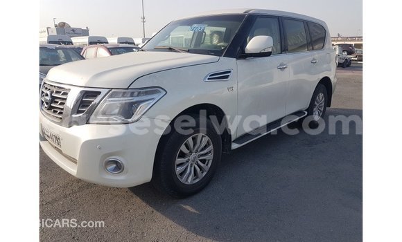 Acheter Import Voiture Nissan Patrol Blanc à Import - Dubai, East Mahé Acheter Import Voiture Nissan Patrol Blanc à Import - Dubai, East Mahé