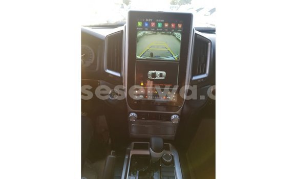 Acheter Import Voiture Toyota Land Cruiser Autre à Import - Dubai, East Mahé Acheter Import Voiture Toyota Land Cruiser Autre à Import - Dubai, East Mahé