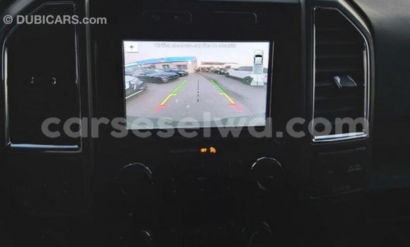 Acheter Import Voiture Ford V8 Noir à Import - Dubai, East Mahé Acheter Import Voiture Ford V8 Noir à Import - Dubai, East Mahé