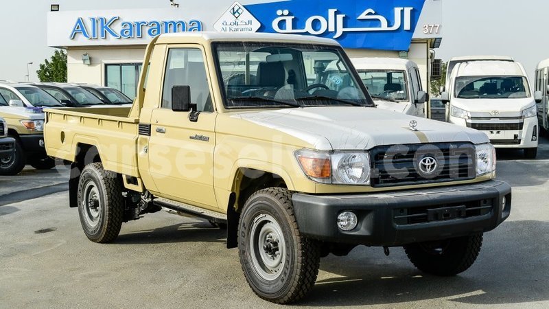 Big with watermark toyota land cruiser east mahe import dubai 6381