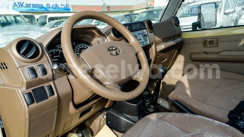 Big with watermark toyota land cruiser east mahe import dubai 6381