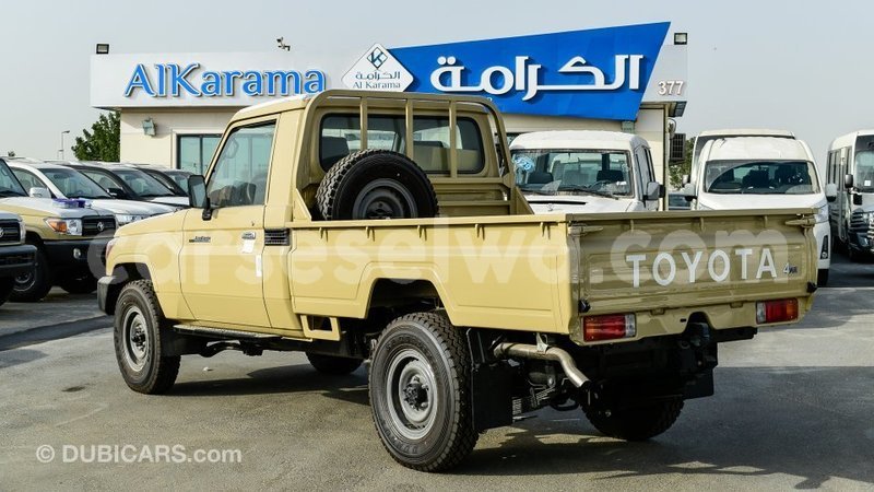 Big with watermark toyota land cruiser east mahe import dubai 6381