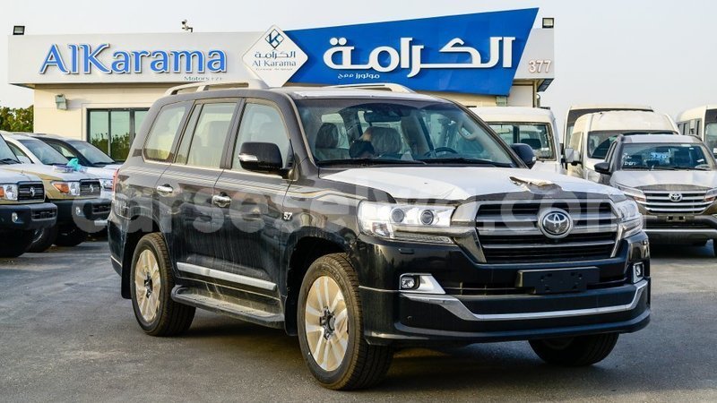 Big with watermark toyota land cruiser east mahe import dubai 6382
