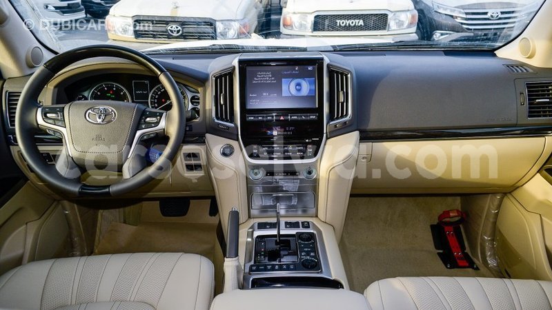 Big with watermark toyota land cruiser east mahe import dubai 6382