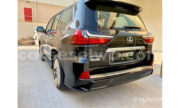 Acheter Import Voiture Lexus LX Noir à Import - Dubai, East Mahé Acheter Import Voiture Lexus LX Noir à Import - Dubai, East Mahé
