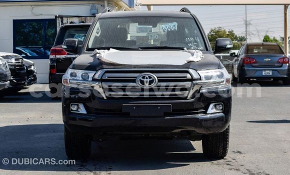 Acheter Import Voiture Toyota Land Cruiser Noir à Import - Dubai, East Mahé Acheter Import Voiture Toyota Land Cruiser Noir à Import - Dubai, East Mahé