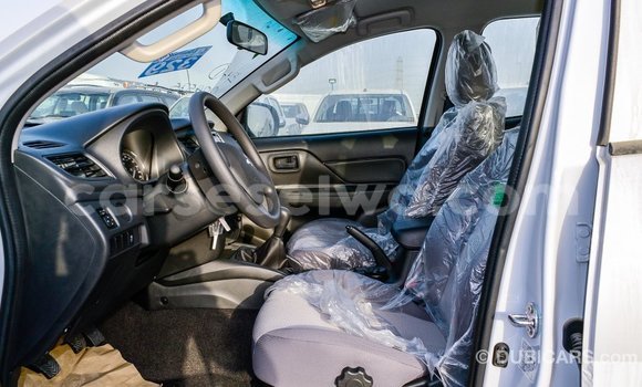 Acheter Import Voiture Mitsubishi L200 Blanc à Import - Dubai, East Mahé Acheter Import Voiture Mitsubishi L200 Blanc à Import - Dubai, East Mahé