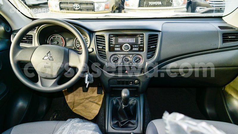 Big with watermark mitsubishi l200 east mahe import dubai 6393