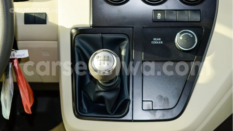 Big with watermark toyota hiace east mahe import dubai 6395