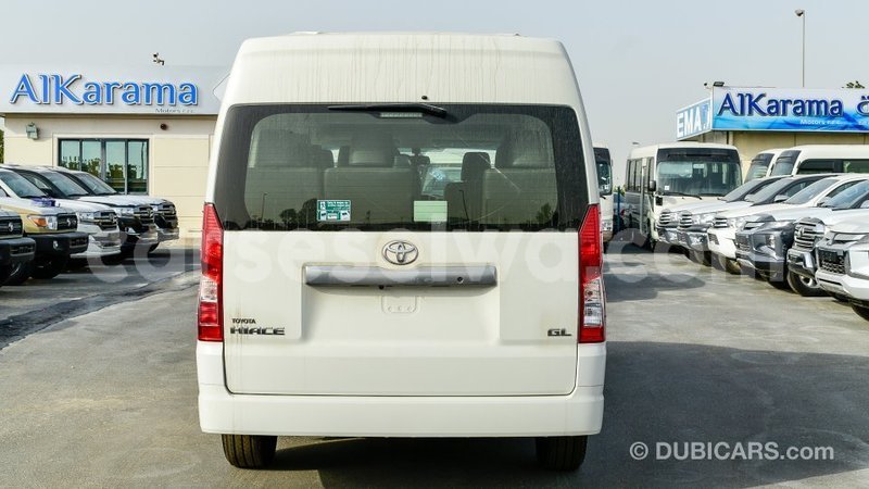 Big with watermark toyota hiace east mahe import dubai 6395