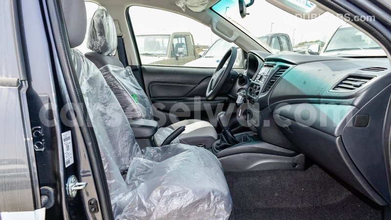 Big with watermark mitsubishi l200 east mahe import dubai 6396