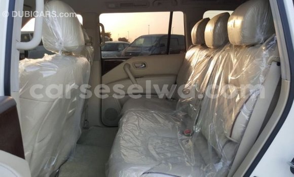 Acheter Import Voiture Nissan Patrol Blanc à Import - Dubai, East Mahé Acheter Import Voiture Nissan Patrol Blanc à Import - Dubai, East Mahé