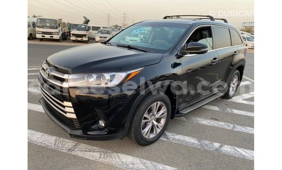 Acheter Import Voiture Toyota Highlander Noir à Import - Dubai, East Mahé Acheter Import Voiture Toyota Highlander Noir à Import - Dubai, East Mahé