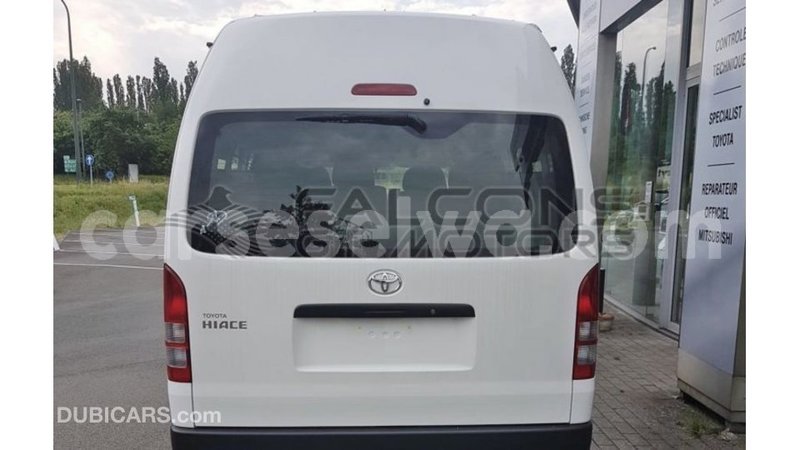 Big with watermark toyota hiace east mahe import dubai 6413