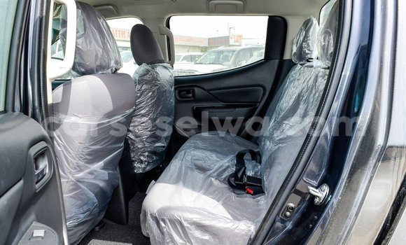 Acheter Import Voiture Mitsubishi L200 Noir à Import - Dubai, East Mahé Acheter Import Voiture Mitsubishi L200 Noir à Import - Dubai, East Mahé