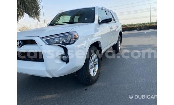 Acheter Import Utilitaire Toyota Ade Blanc à Import - Dubai, East Mahé Acheter Import Utilitaire Toyota Ade Blanc à Import - Dubai, East Mahé
