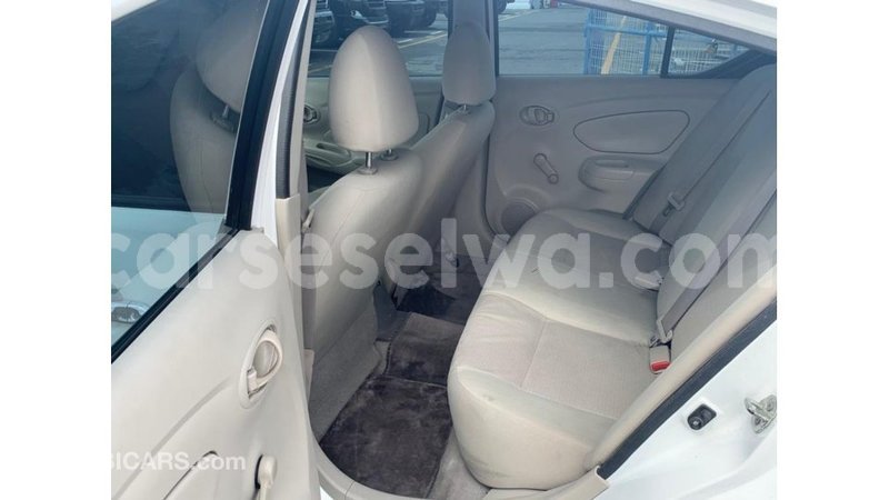 Big with watermark nissan sunny east mahe import dubai 6419
