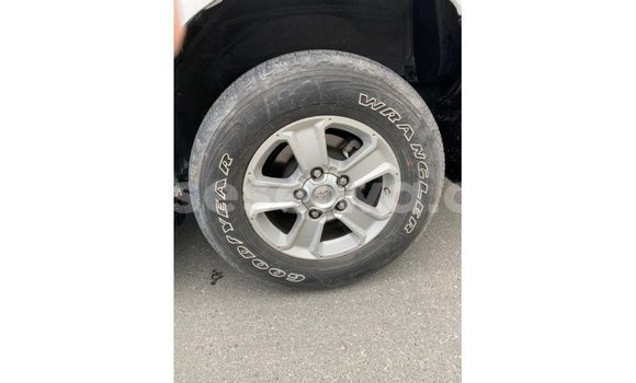 Buy Import Toyota Sequoia White Car in Import - Dubai in East Mahé Buy Import Toyota Sequoia White Car in Import - Dubai in East Mahé