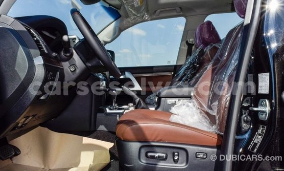 Acheter Import Voiture Toyota Land Cruiser Noir à Import - Dubai, East Mahé Acheter Import Voiture Toyota Land Cruiser Noir à Import - Dubai, East Mahé