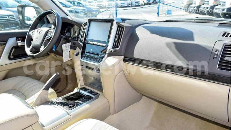 Big with watermark toyota land cruiser east mahe import dubai 6429