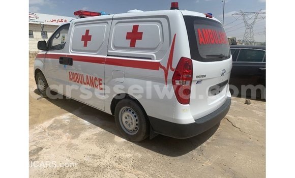 Buy Import Hyundai Accent White Car in Import - Dubai in East Mahé Buy Import Hyundai Accent White Car in Import - Dubai in East Mahé