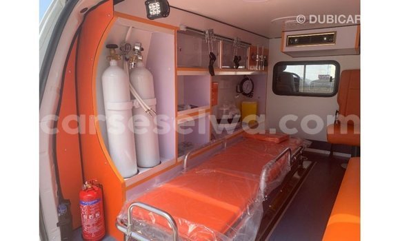 Buy Import Hyundai Accent White Car in Import - Dubai in East Mahé Buy Import Hyundai Accent White Car in Import - Dubai in East Mahé