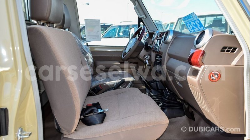 Big with watermark toyota land cruiser east mahe import dubai 6440