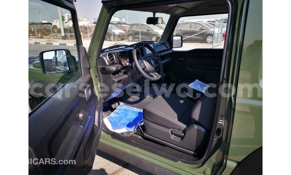 Acheter Import Voiture Suzuki Jimny Vert à Import - Dubai, East Mahé Acheter Import Voiture Suzuki Jimny Vert à Import - Dubai, East Mahé