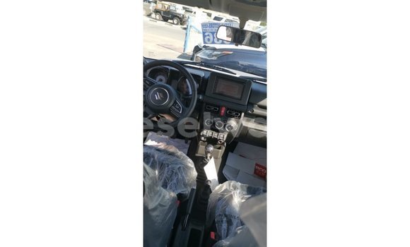 Acheter Import Voiture Suzuki Jimny Vert à Import - Dubai, East Mahé Acheter Import Voiture Suzuki Jimny Vert à Import - Dubai, East Mahé