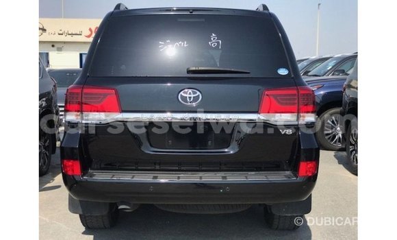 Buy Import Toyota Land Cruiser Black Car in Import - Dubai in East Mahé Buy Import Toyota Land Cruiser Black Car in Import - Dubai in East Mahé