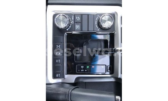 Buy Import Toyota Land Cruiser Black Car in Import - Dubai in East Mahé Buy Import Toyota Land Cruiser Black Car in Import - Dubai in East Mahé