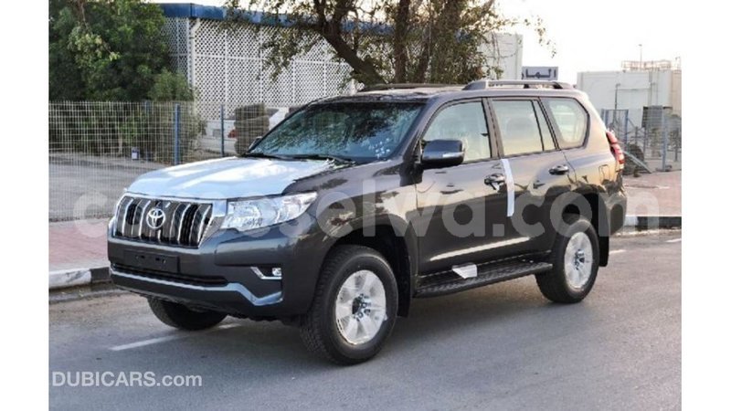 Big with watermark toyota prado east mahe import dubai 6463