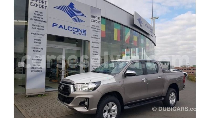 Big with watermark toyota hilux east mahe import dubai 6464