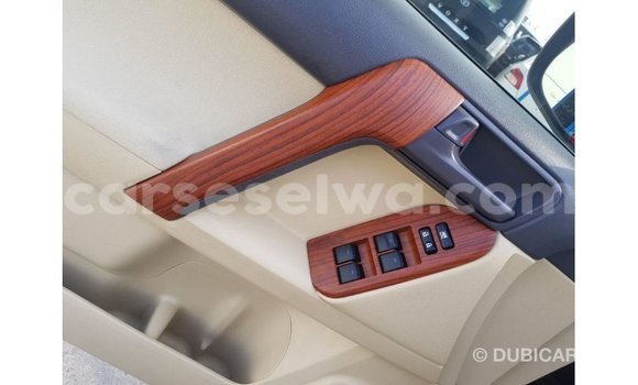 Acheter Import Voiture Toyota Prado Noir à Import - Dubai, East Mahé Acheter Import Voiture Toyota Prado Noir à Import - Dubai, East Mahé