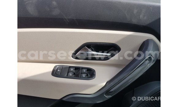 Acheter Import Voiture Renault 19 Vert à Import - Dubai, East Mahé Acheter Import Voiture Renault 19 Vert à Import - Dubai, East Mahé