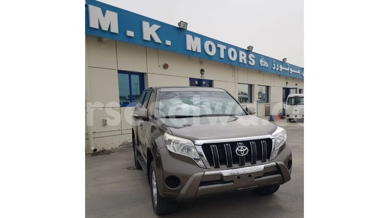 Big with watermark toyota prado east mahe import dubai 6476
