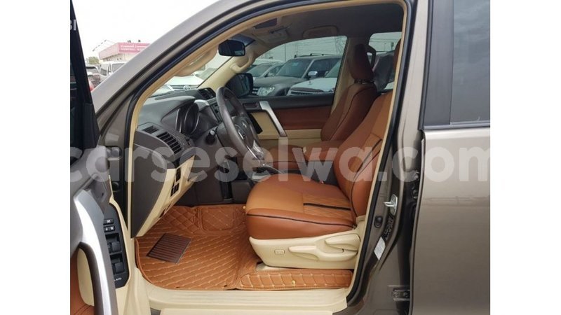 Big with watermark toyota prado east mahe import dubai 6476