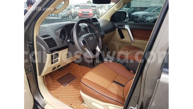 Big with watermark toyota prado east mahe import dubai 6476